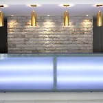 So Hotel