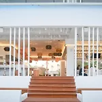 Hotel So 4*