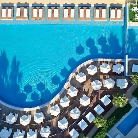 So Hotel