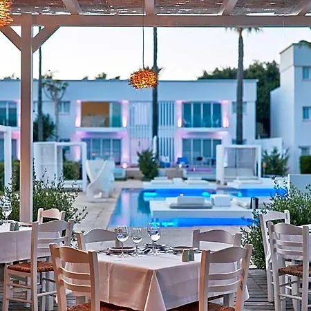 So Hotel