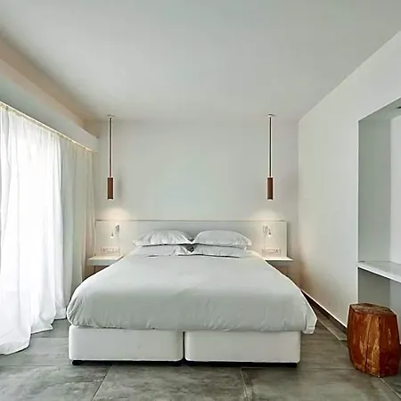 So Hotel 4*