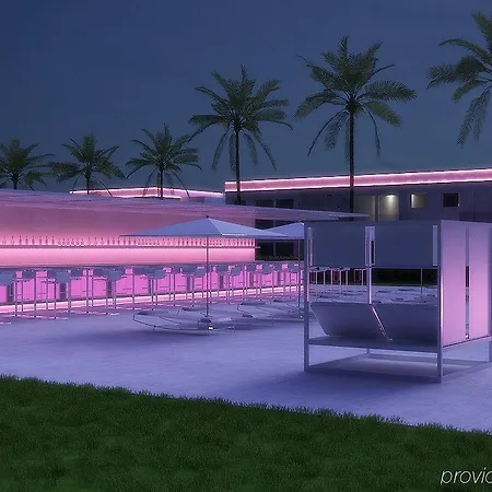 فندق So أيا نابا