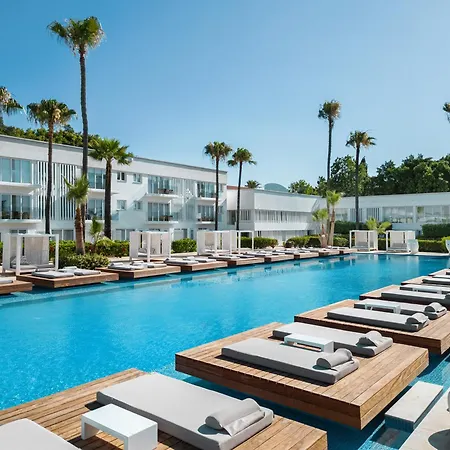 So Hotel